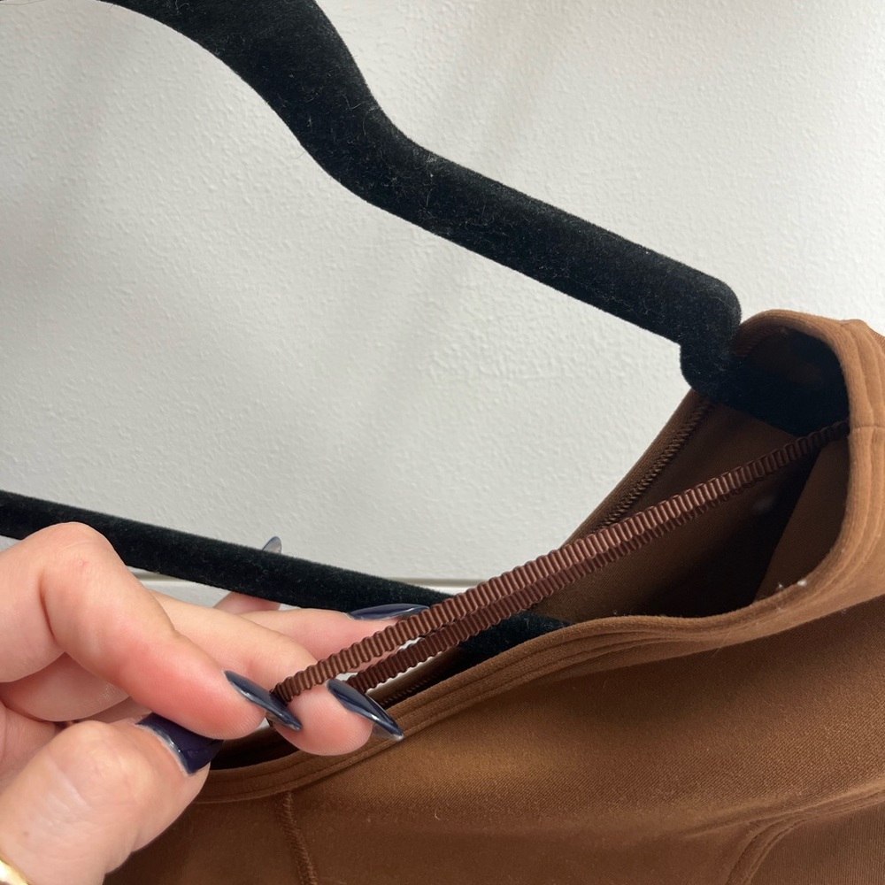 Lululemon Long Sleeve Top - Picture 4 of 4